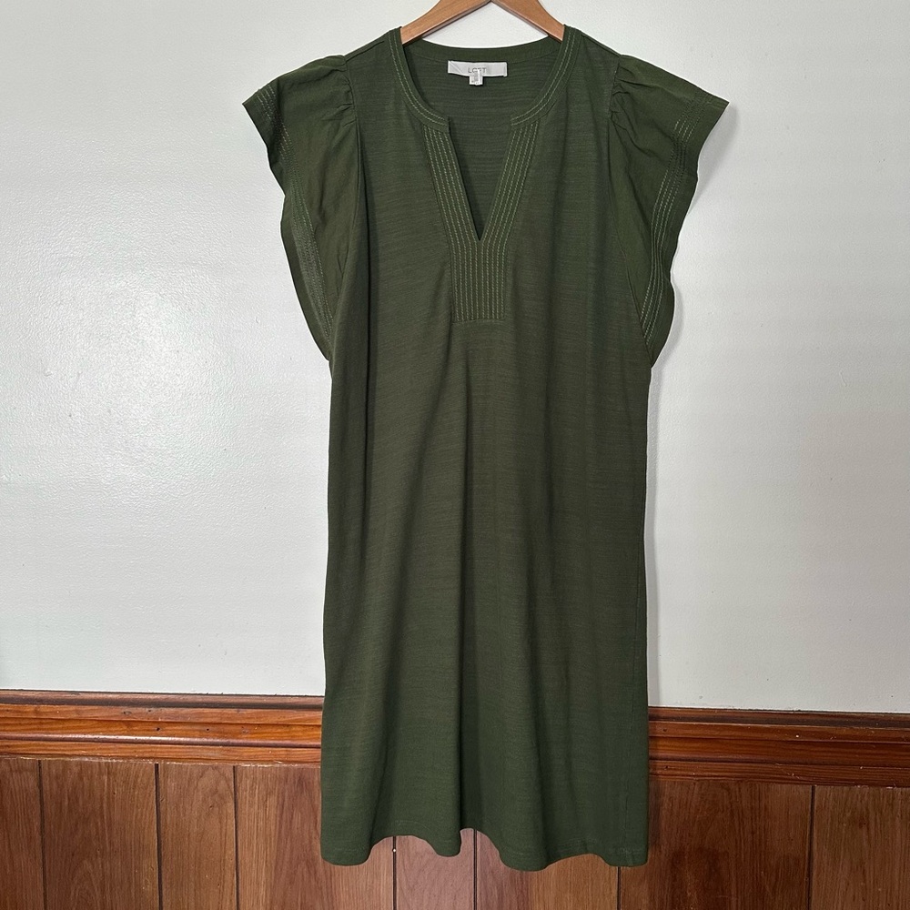 LOFT Split V-Neck Flutter Sleeve Dress Size Medium Euro Summer Coastal Boho Chic